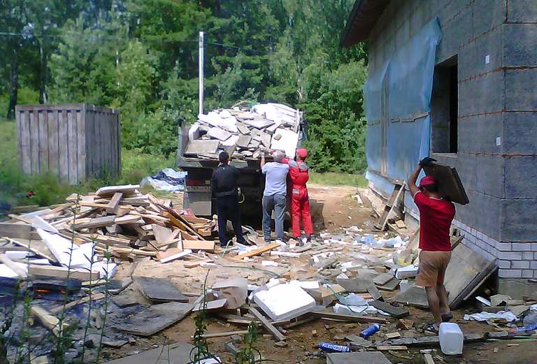 Вывезти строительный мусор с дачи из Миллерова в Миллерово