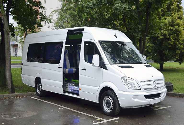 Заказ микроавтобуса для перевозки людей из Москва в Красногорск